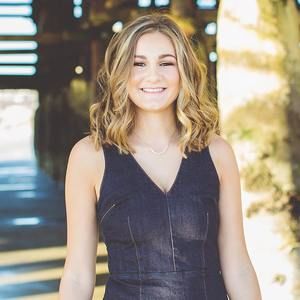 Meet your Posher, Lindsay